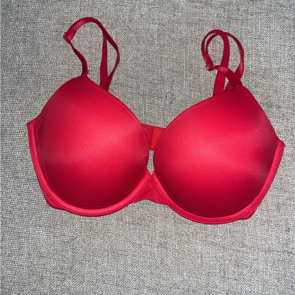 NWOT Victoria’s Secret- Pink bra. 32DD